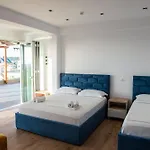 Summer Point Hotel